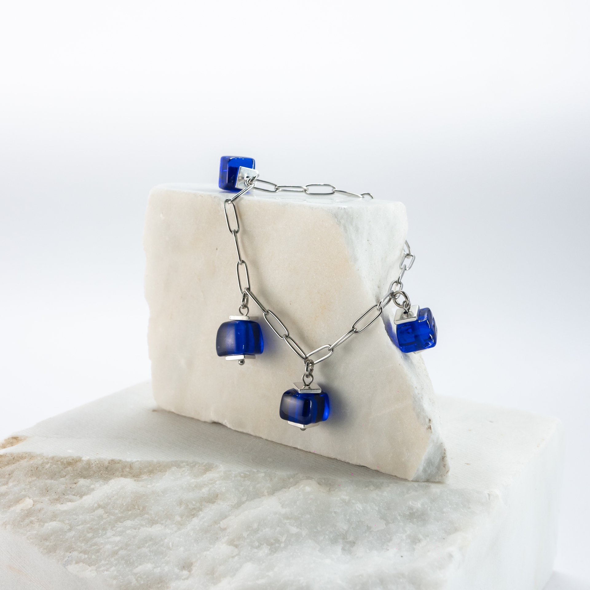 Synthesis water-royal-blue-silver