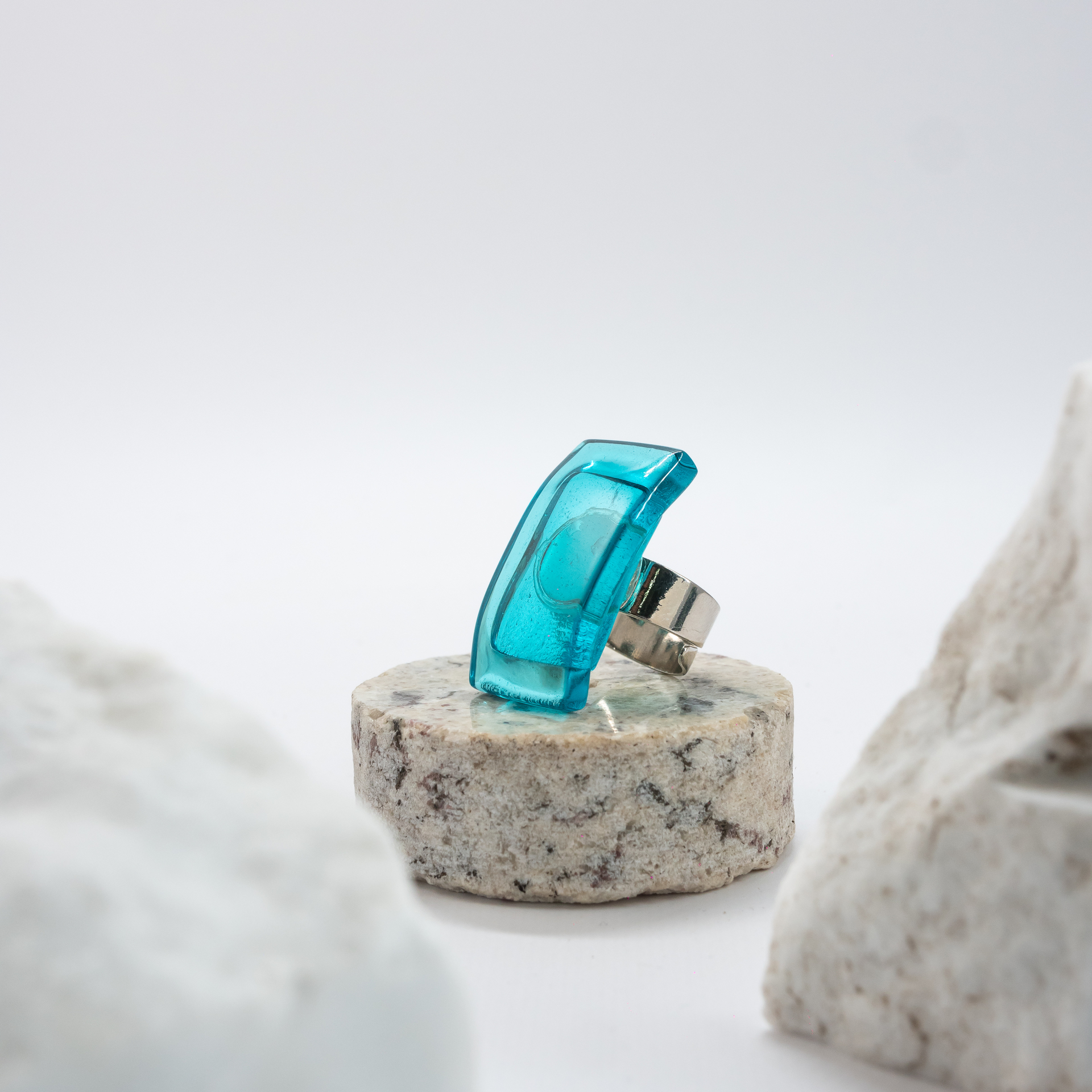 Charybdis bombay-turquise-blue-silver