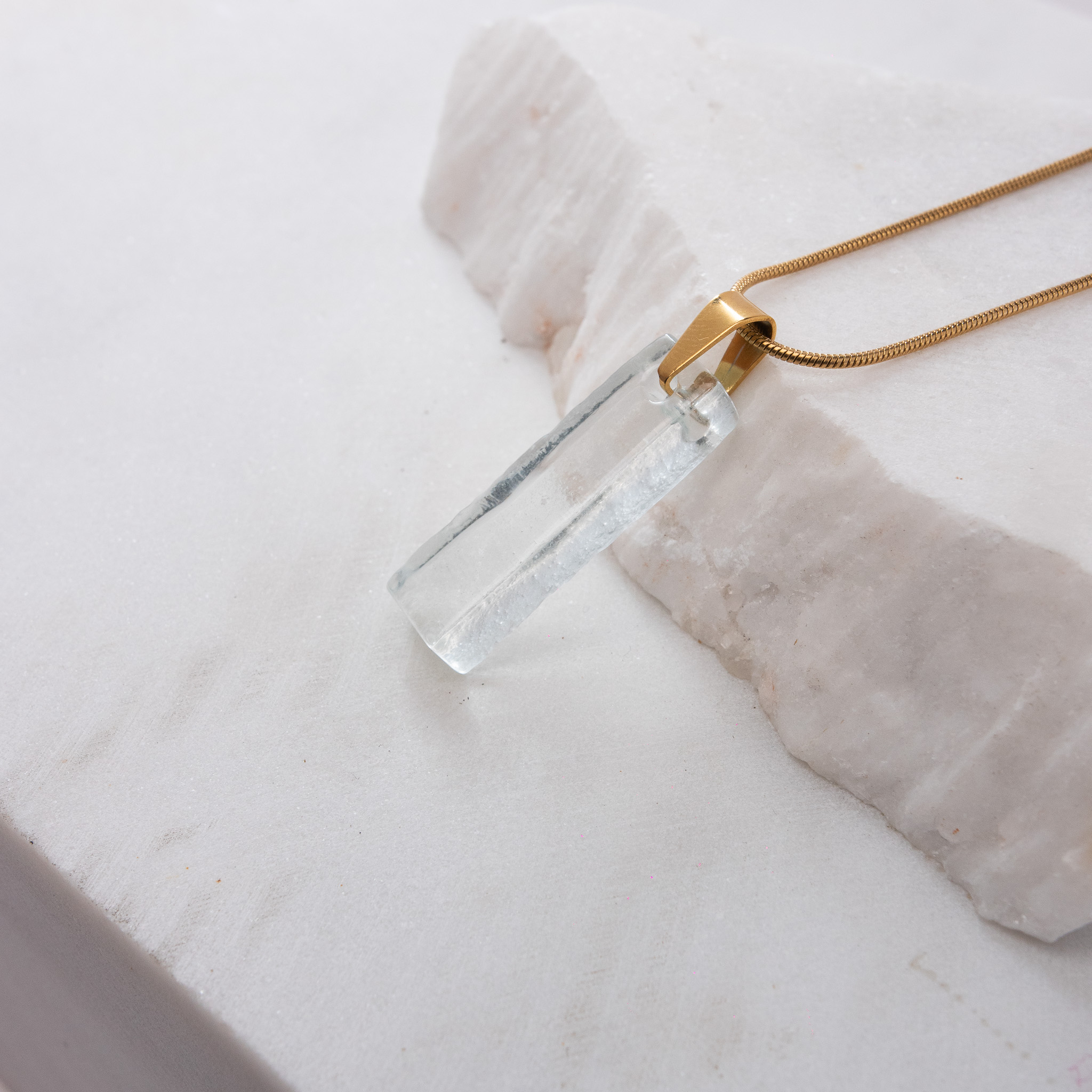 Artemis ouzo-transparent-gold