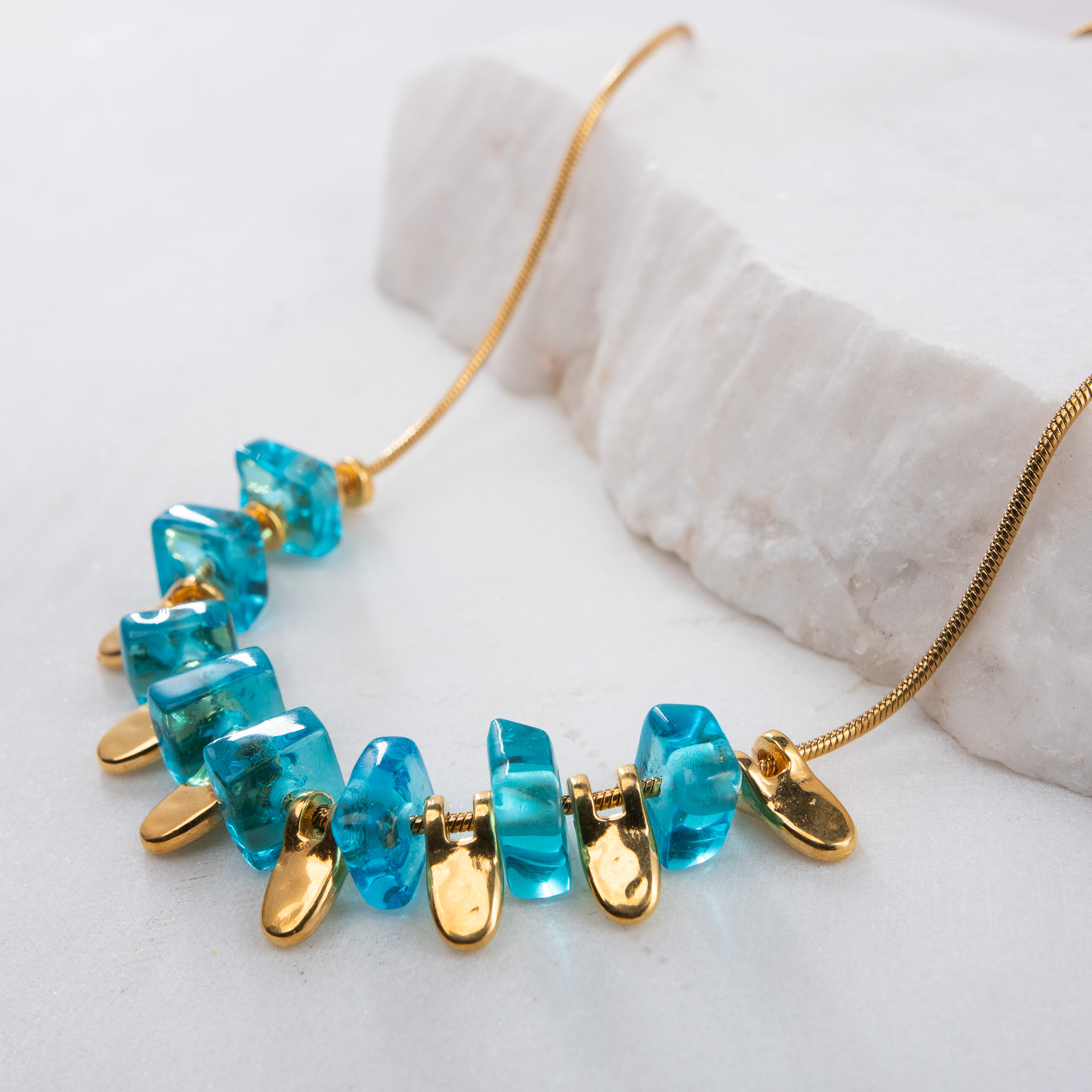 Petal Glow bombay-turquoise-blue-gold